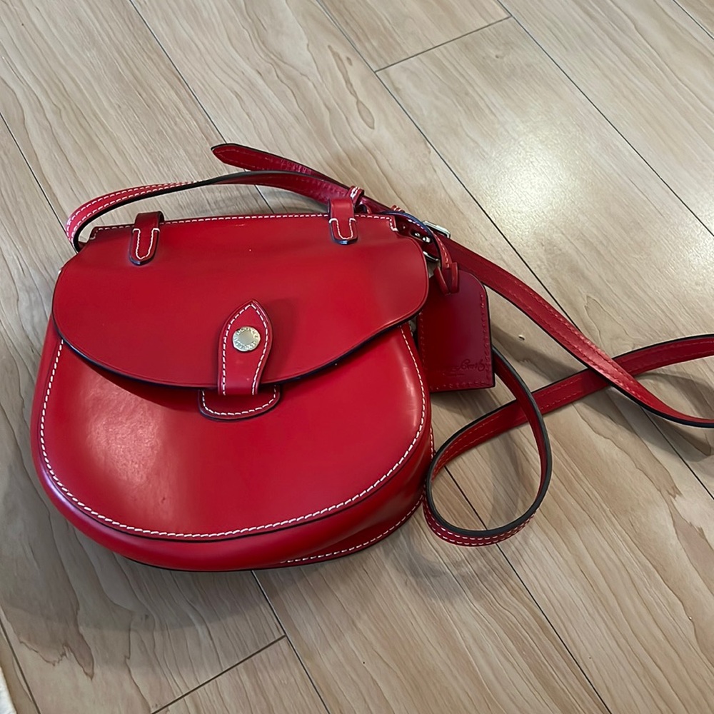 Women’s Dooney & Bourke Red Crossbody